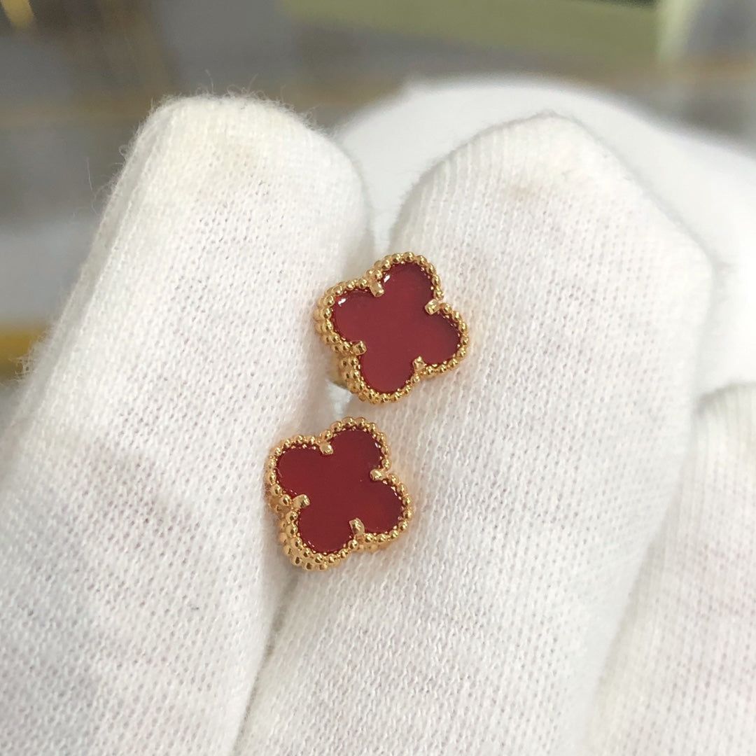 ¡®Timi¡¯CLOVER MINI GOLD EARRINGS