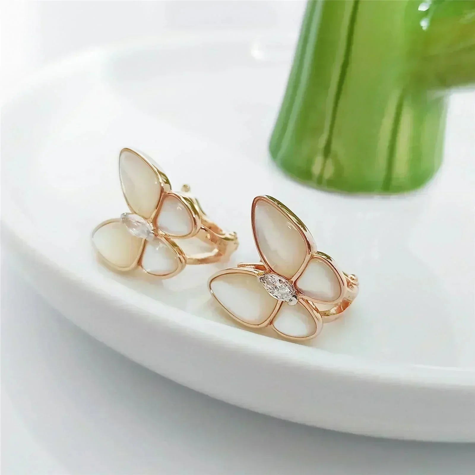 TimiBUTTERFLY MOP DIAMOND EARRINGS