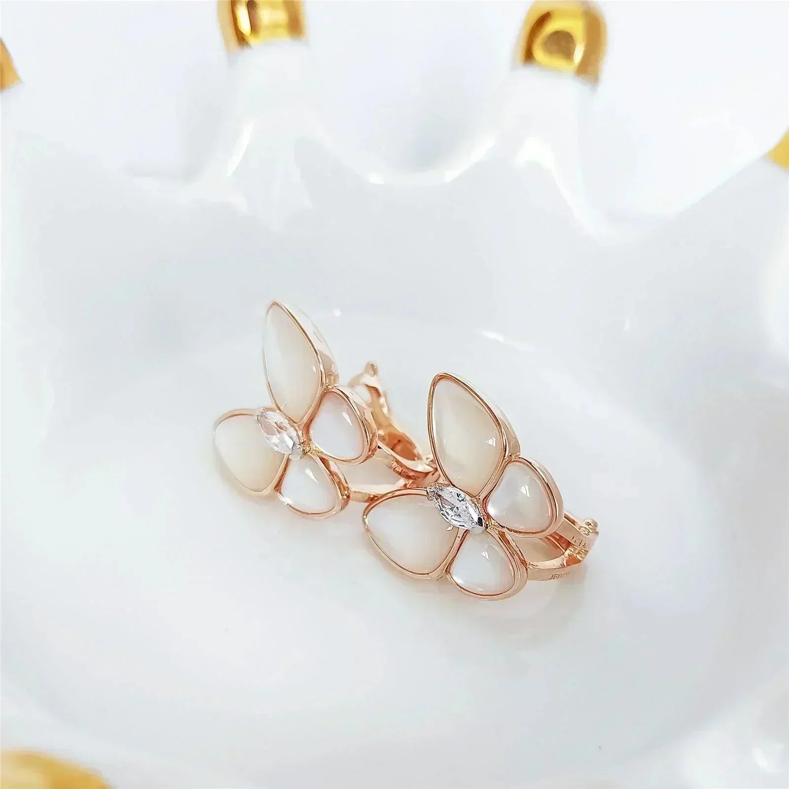 TimiBUTTERFLY MOP DIAMOND EARRINGS