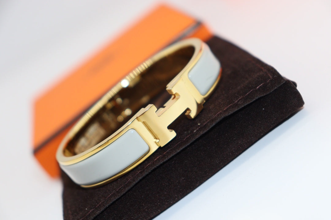 TimiH LIGHT BLUE BRACELET