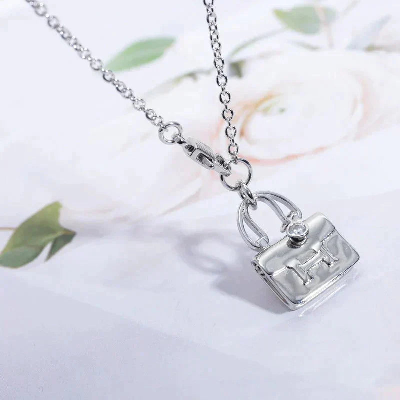 TimiAMULETTE PEDANT SILVER NECKLACE