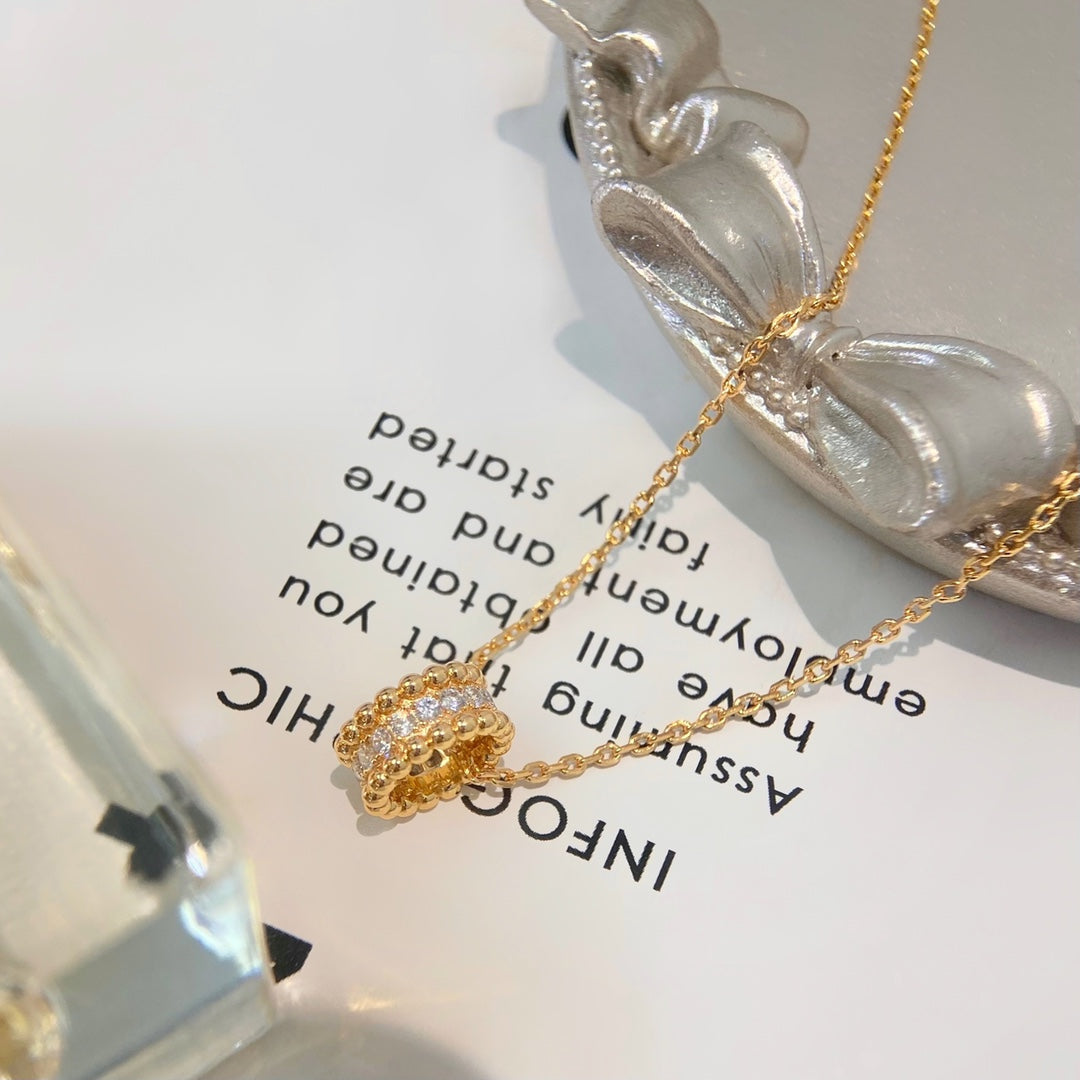 TimiPERLEE DIAMOND NECKLACE