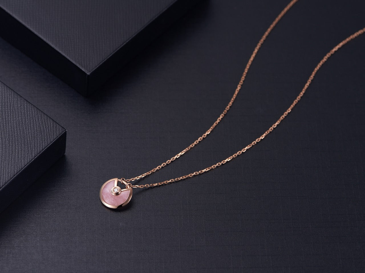 TimiAMULETTE ROSE GOLD PINK MOP NECKLACE