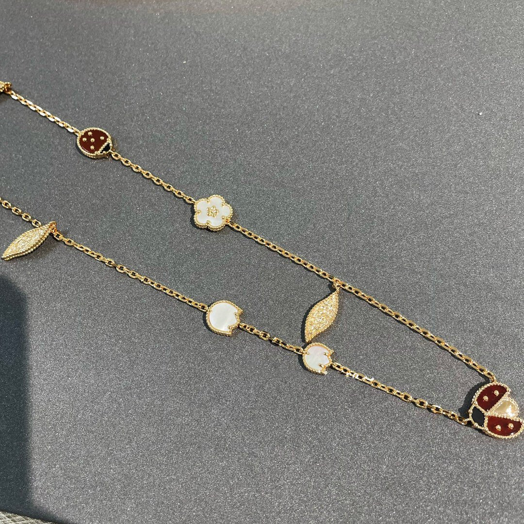TimiLUCKY SPRING 15 MOTIFS GOLD NECKLACE