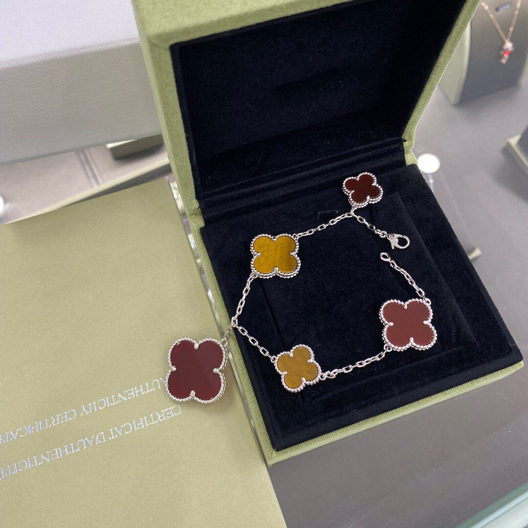 ¡®Timi¡¯CLOVER 5 MOTIFS SIVLER CARNELIAN TIGER EYE BRACELET