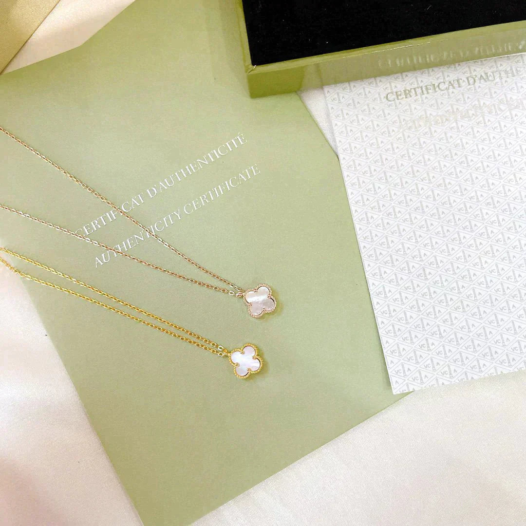 TimiCLOVER MINI 9.5MM WHITE MOTHER-OF-PEARL NECKLACE