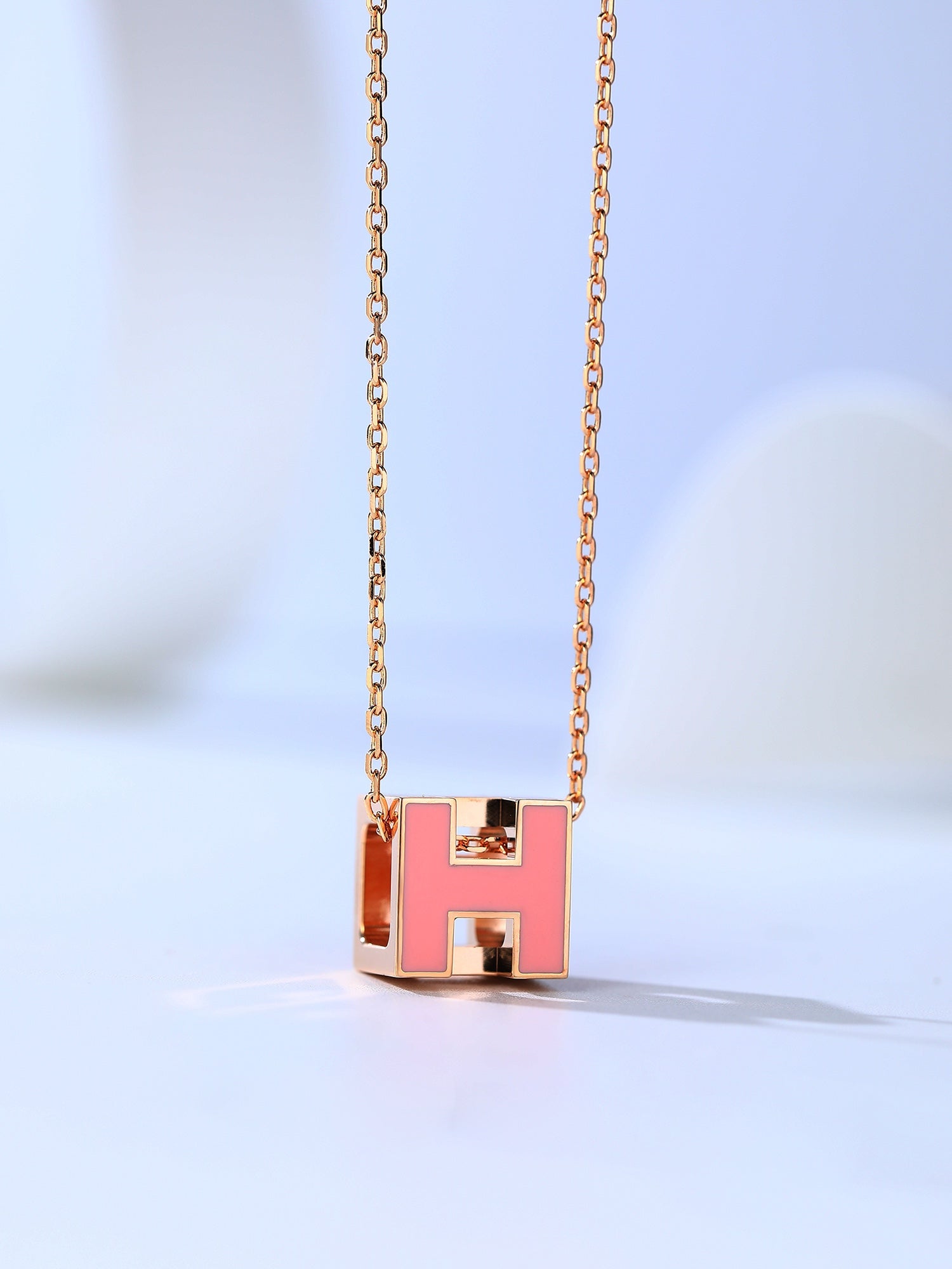 TimiH CAGE PINK GOLD NECKLACE
