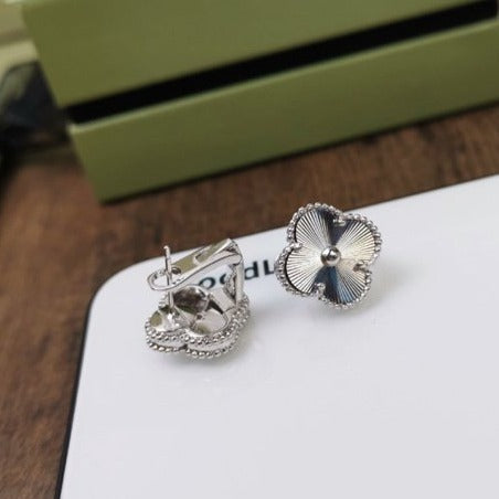 ¡®Timi¡¯CLOVER MEDIUM STUD EARRINGS