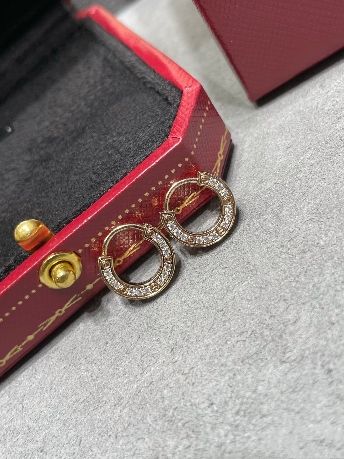 TimiLOVE DIAMOND EARRINGS