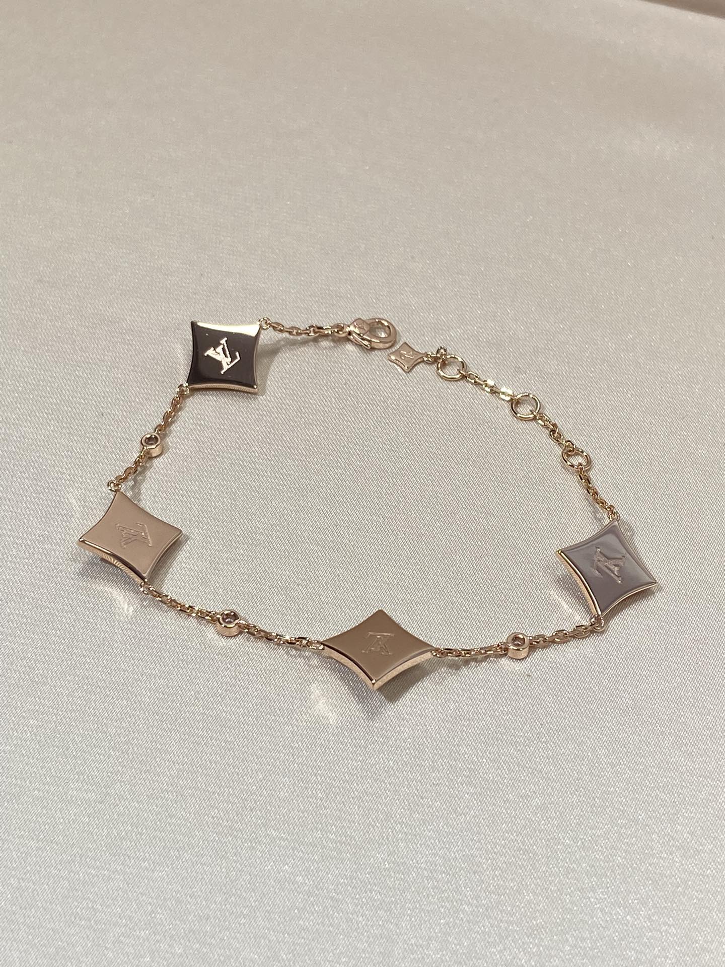 TimiSTAR 4 MOTIF MOP DIAMOND PINK GOLD BRACELET