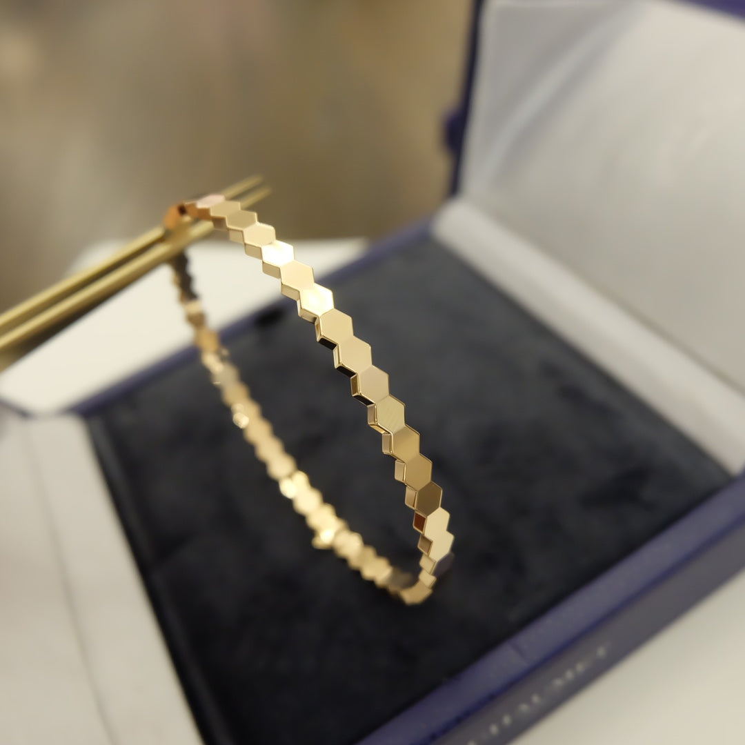 TimiBEE LOVE BRACELET