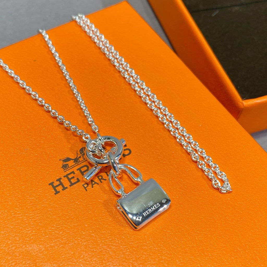 TimiCONSTANCE PEDANT SILVER NECKLACE