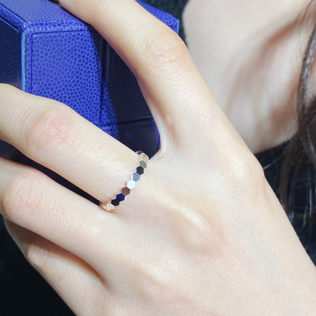 TimiBEE LOVE SMALL RING