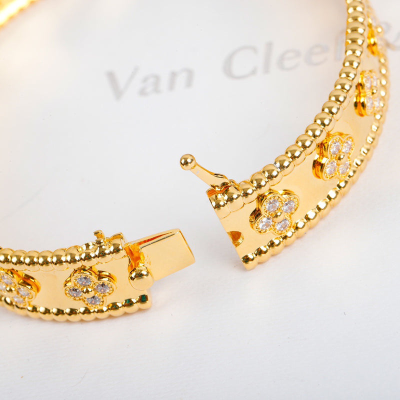 ¡®Timi¡¯CLOVER BRACELET 8MM DIAMONDS