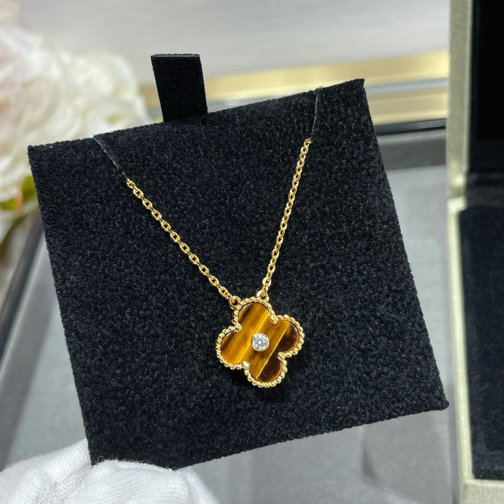 TimiCLOVER 15MM DIAMOND AND YELLOW TIGER'S EYE AGATE necklace
