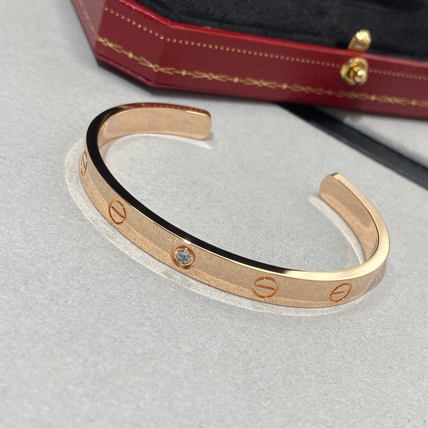 ¡®Timi¡¯LOVE BRACELET 6.1MM 1 DIAMOND OPEN CUFF