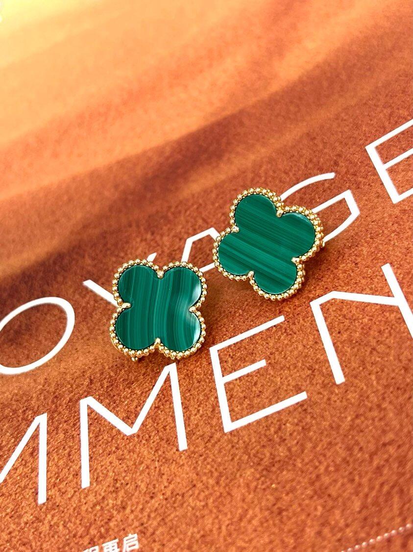 [Timi] CLOVER LARGE (20mm) 1 MOTIFS GREENER MOP STUD EARRINGS
