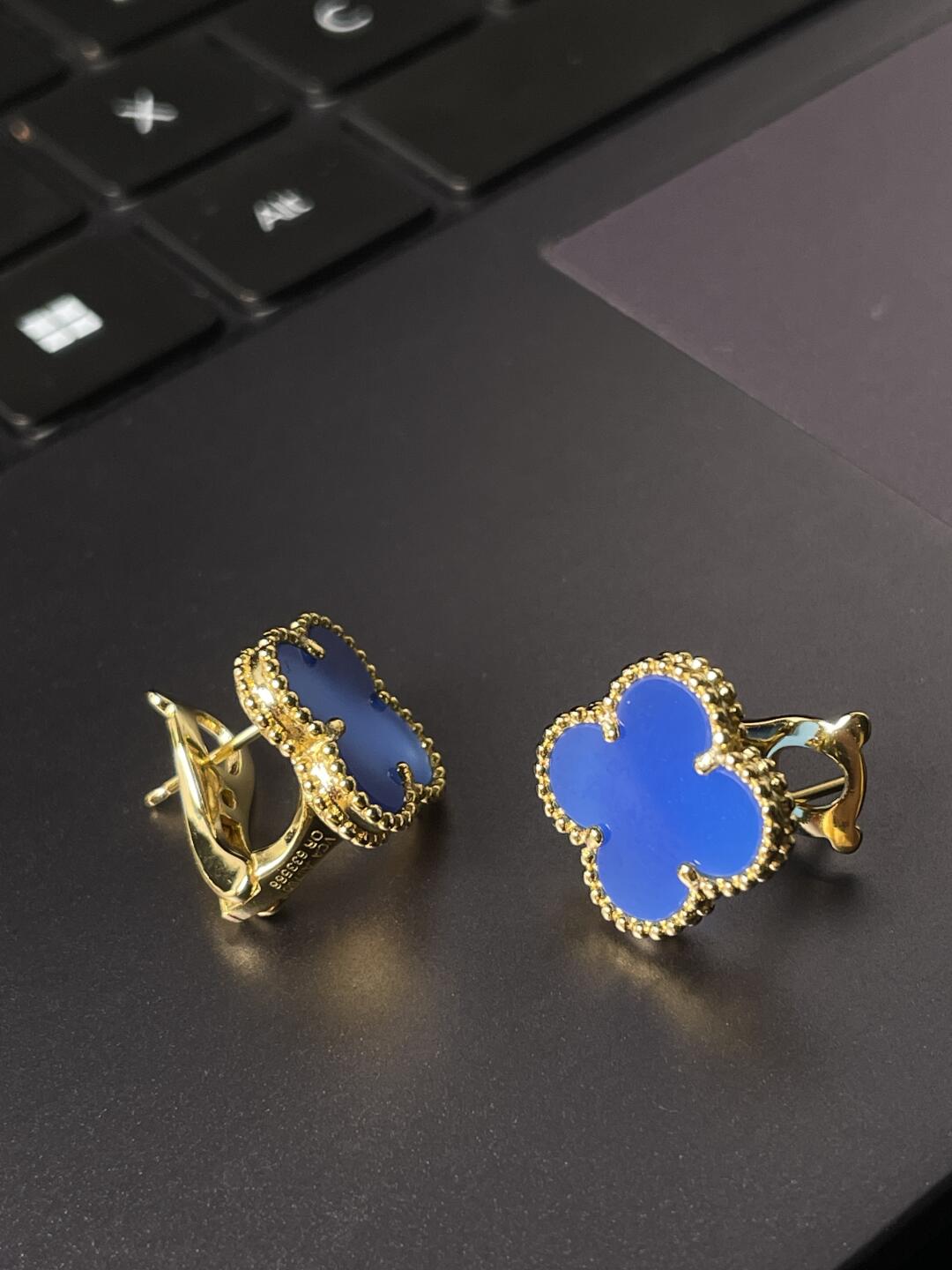 [Timi] CLOVER LARGE (20mm) 1 MOTIFS BLUE MOP STUD EARRINGS