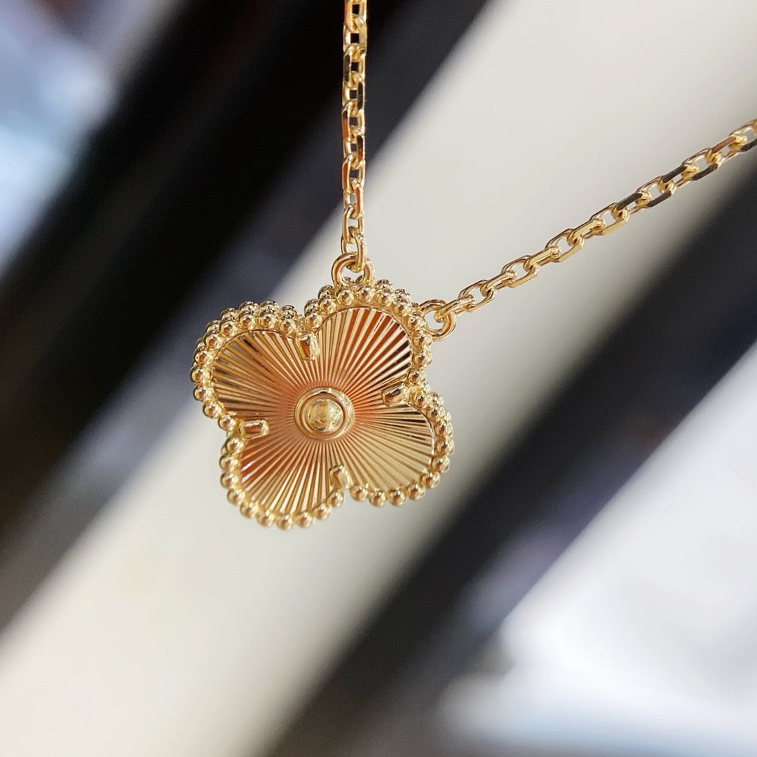 ¡®Timi¡¯CLOVER 15MM LASER NECKLACE