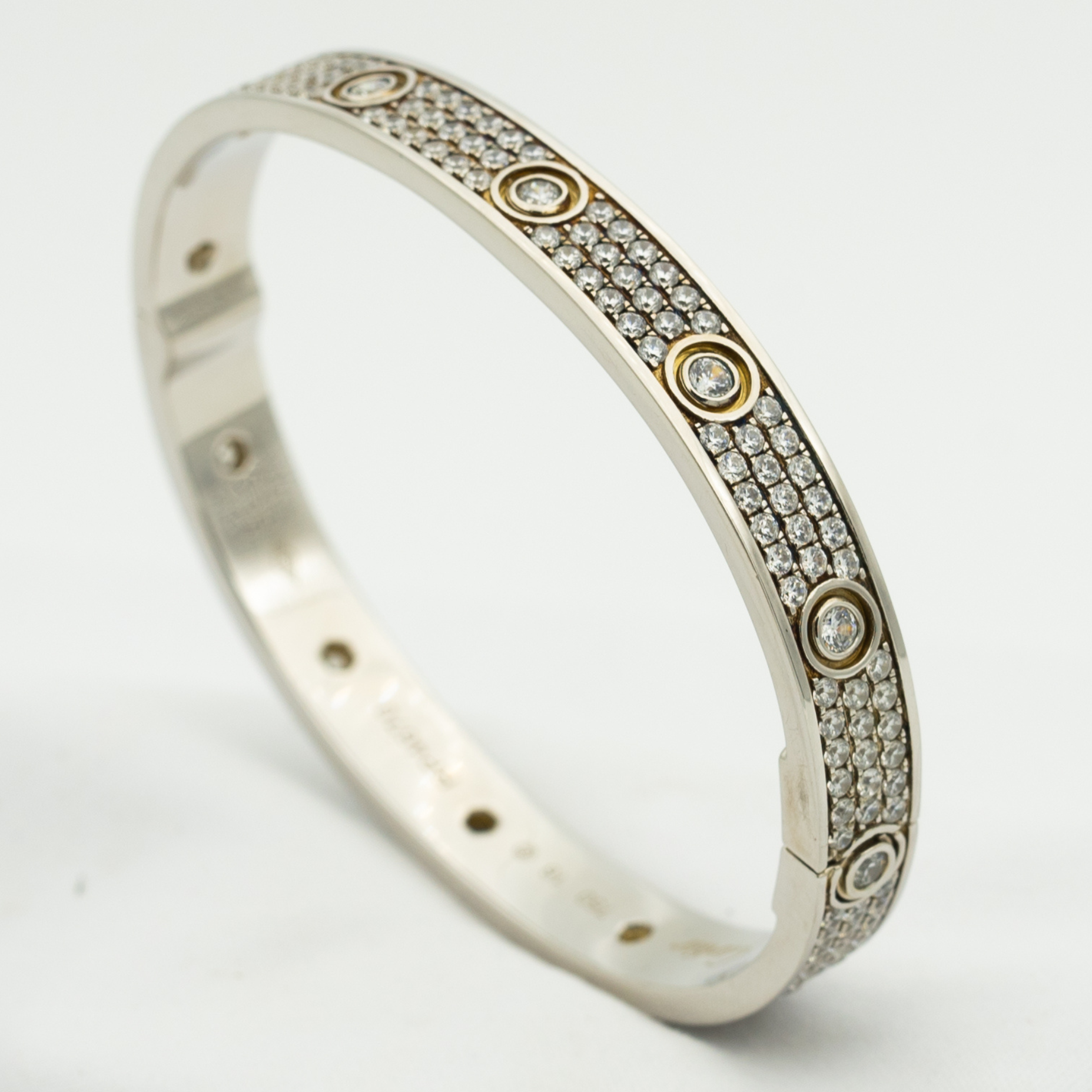 ¡®Timi¡¯LOVE BRACELET 6.1MM DIAMOND-PAVED 10 BIG DIAMONDS