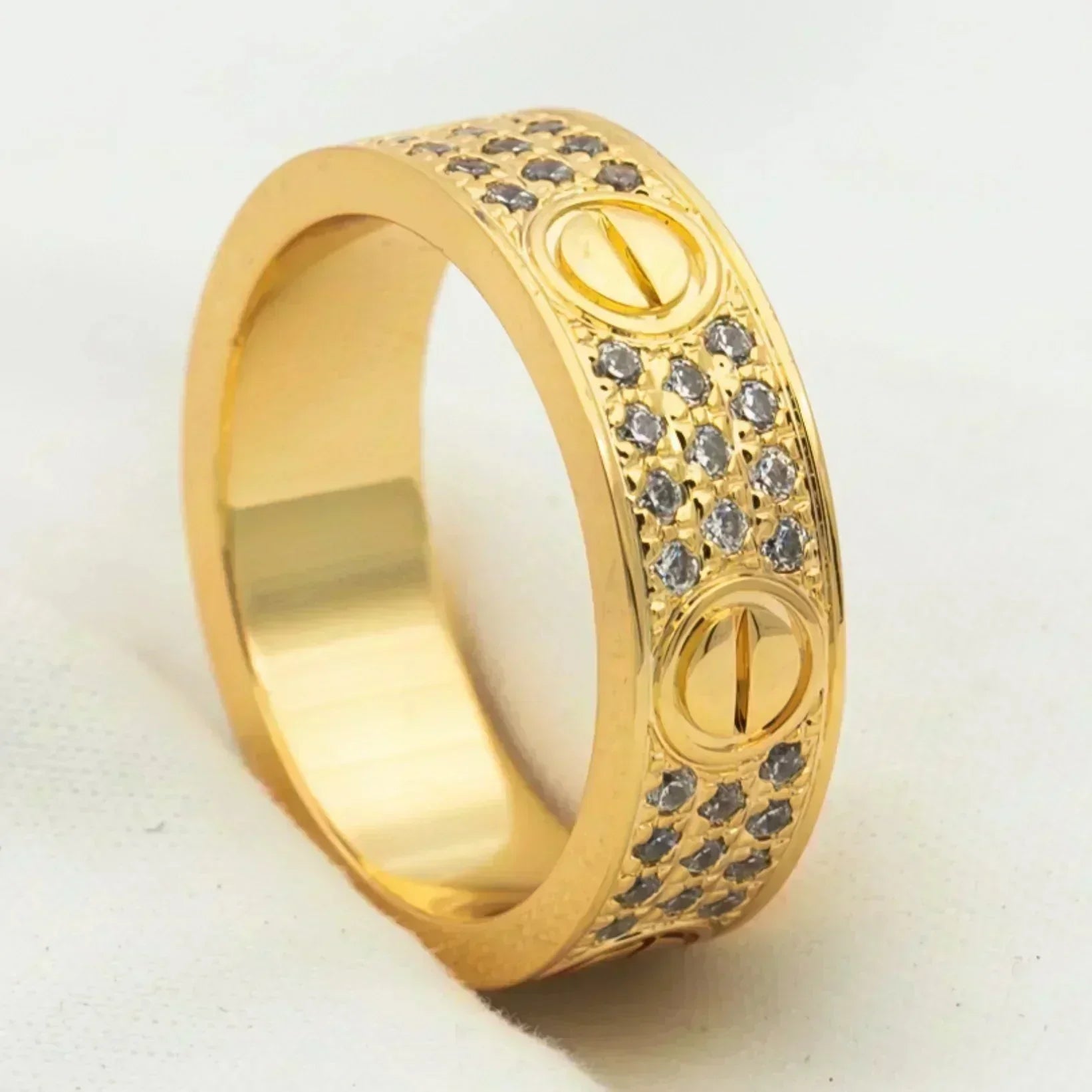 TimiLOVE RING 5.5MM DIAMONDS PAVED