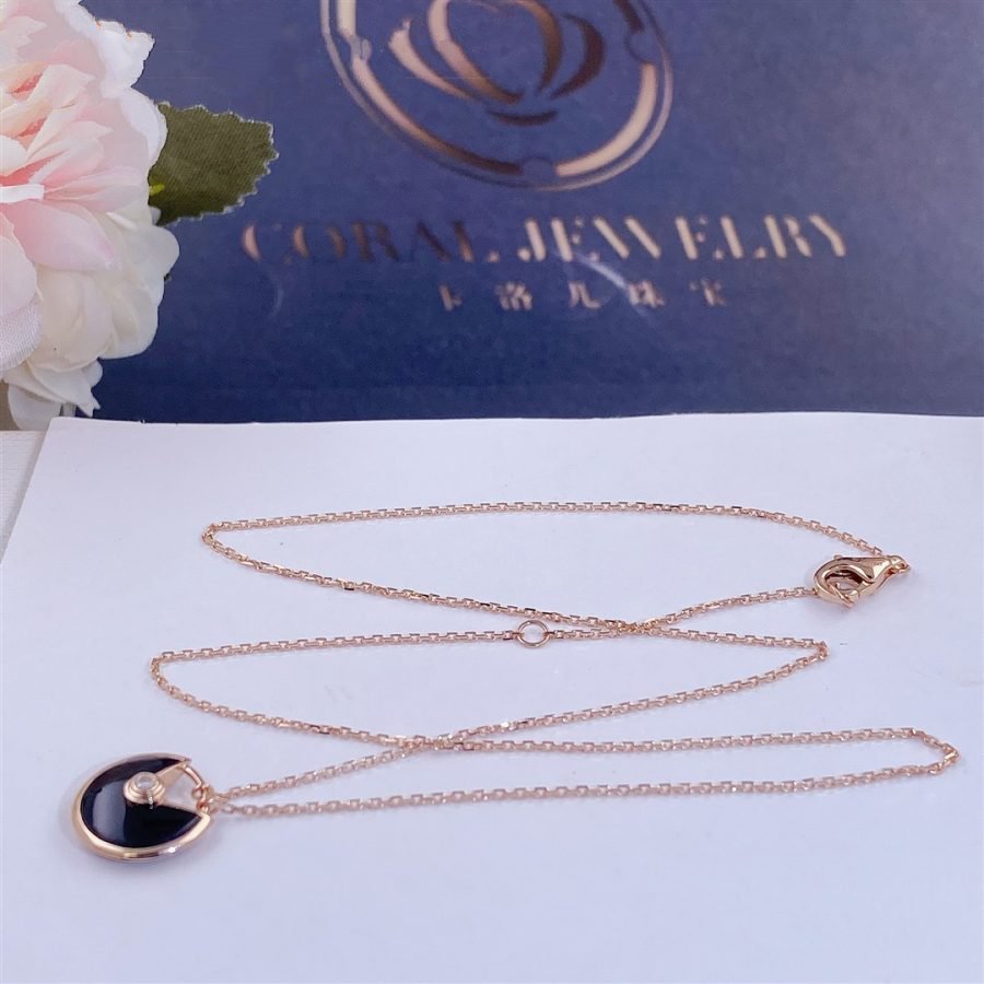 TimiAMULETTE ROSE GOLD ONYX NECKLACE