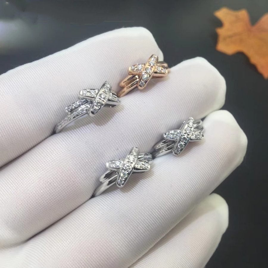 TimiJEUX DE SILVER DIAMOND RING