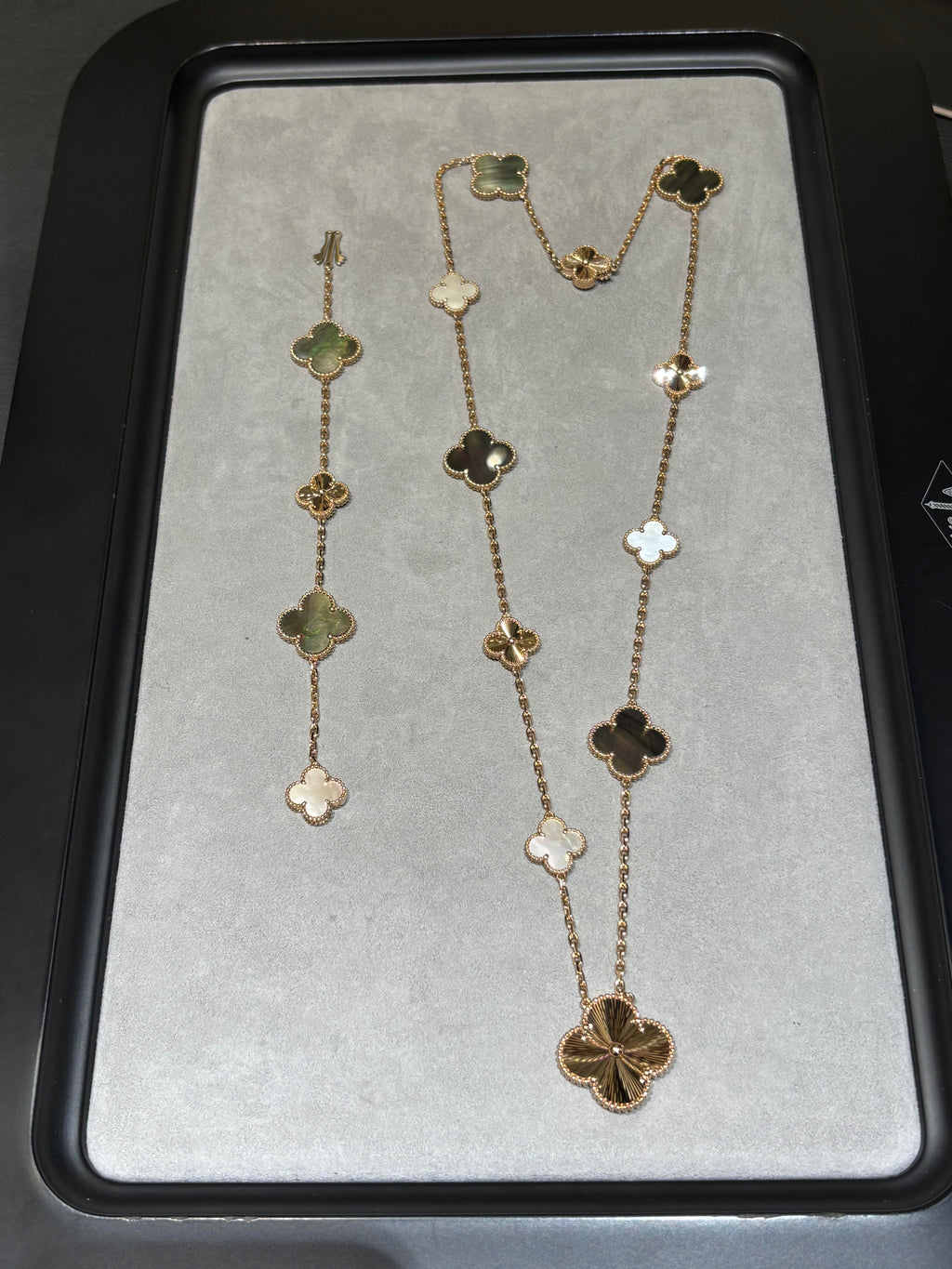 [Timi] 25 NEW CLOVER 15 MOTIFS GRAY MOTHER-OF-PEARL