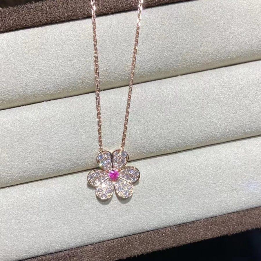 TimiFRIVOLE ROSE GOLD FLOWER DIAMOND NECKLACE