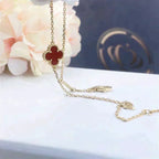 ¡®Timi¡¯CLOVER  CARNELIAN SINGLE FLOWER BRACELET