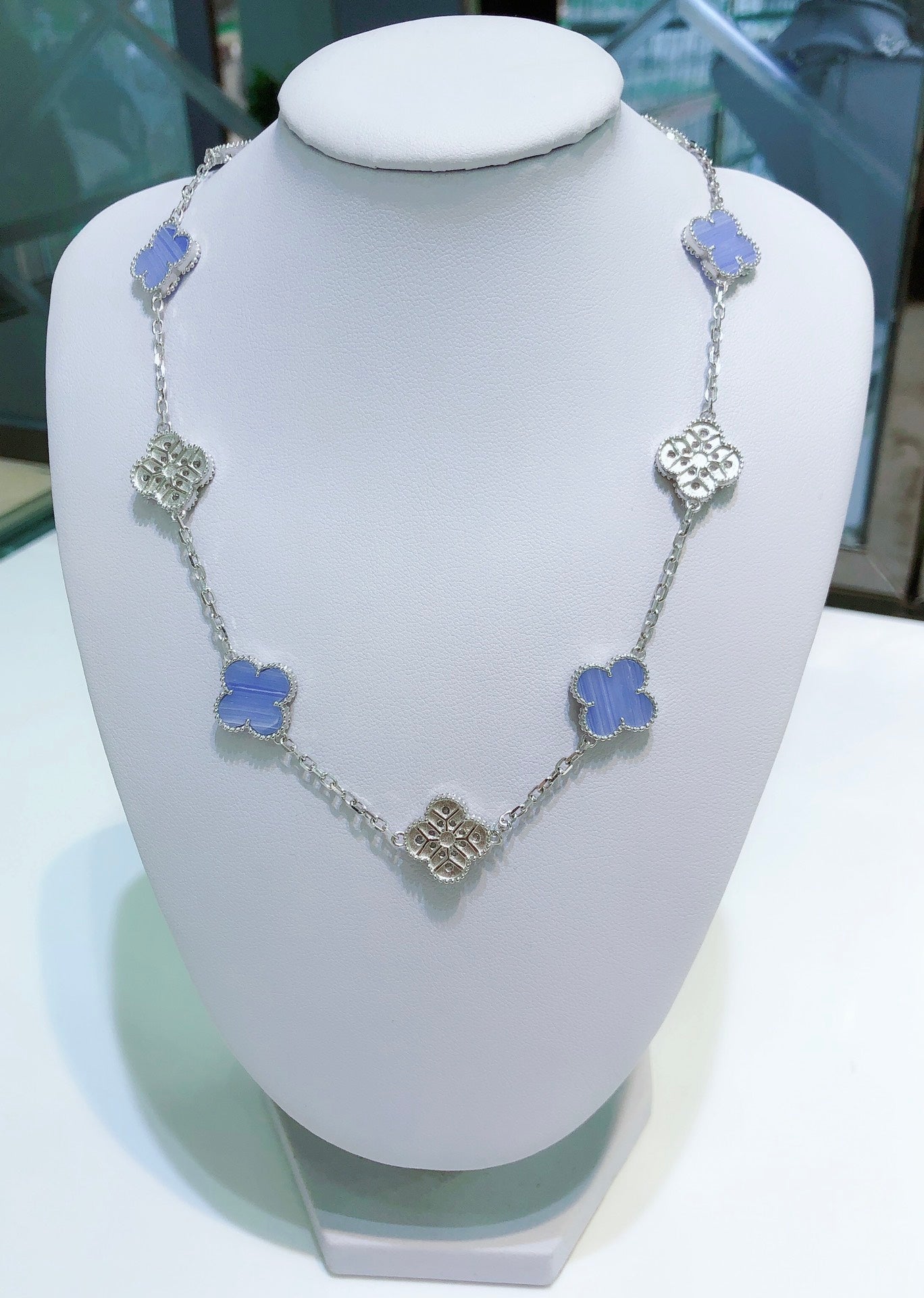 TimiCLOVER 10 MOTIFS CHALCEDONY DIAMONDS SILVER NECKLACE
